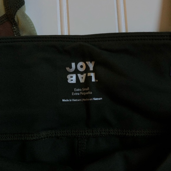 SOLD OUT! Shine and Mesh High Waisted Leggings - Picture 4 of 4